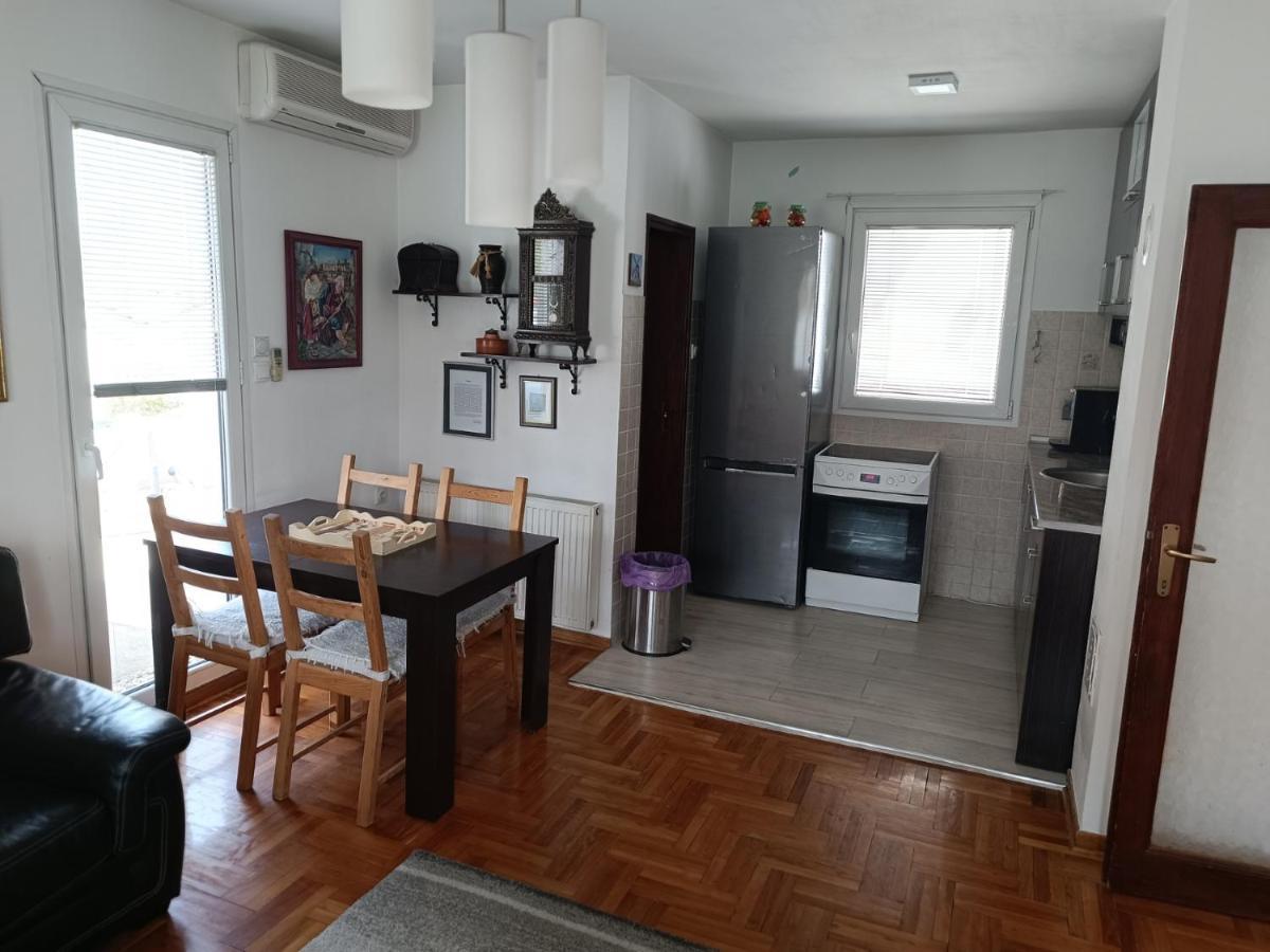 Krnjaca Serbian Home With Garden מראה חיצוני תמונה