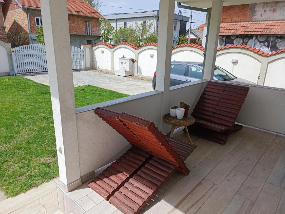 Krnjaca Serbian Home With Garden מראה חיצוני תמונה