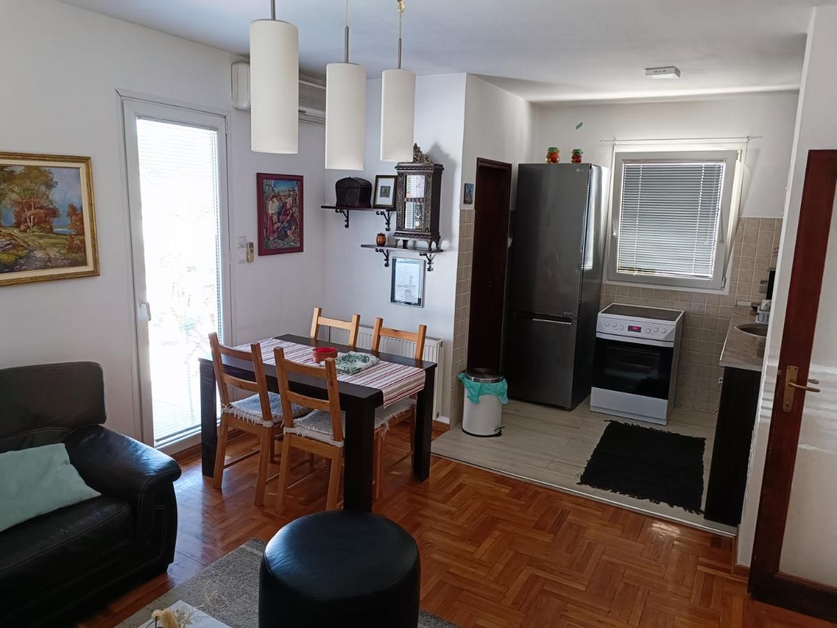 Krnjaca Serbian Home With Garden מראה חיצוני תמונה